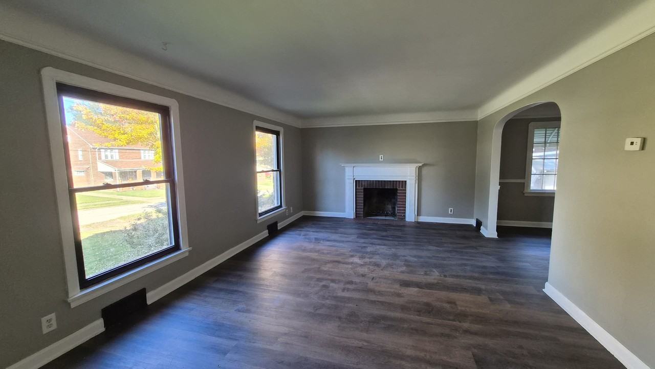 233 Curry Pl #1 - Photo 4 of 17