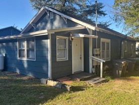 3518 Bullard St #B - Photo 1 of 1