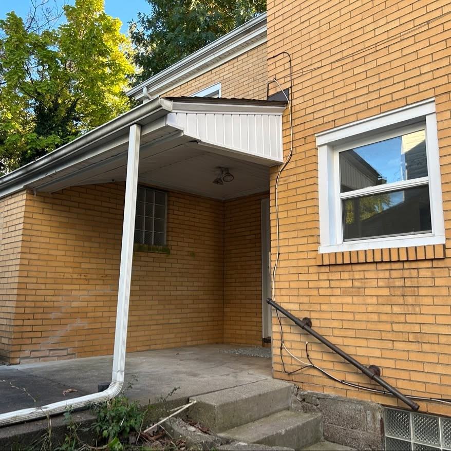 1225 Arnold St #1225 - Photo 2 of 9
