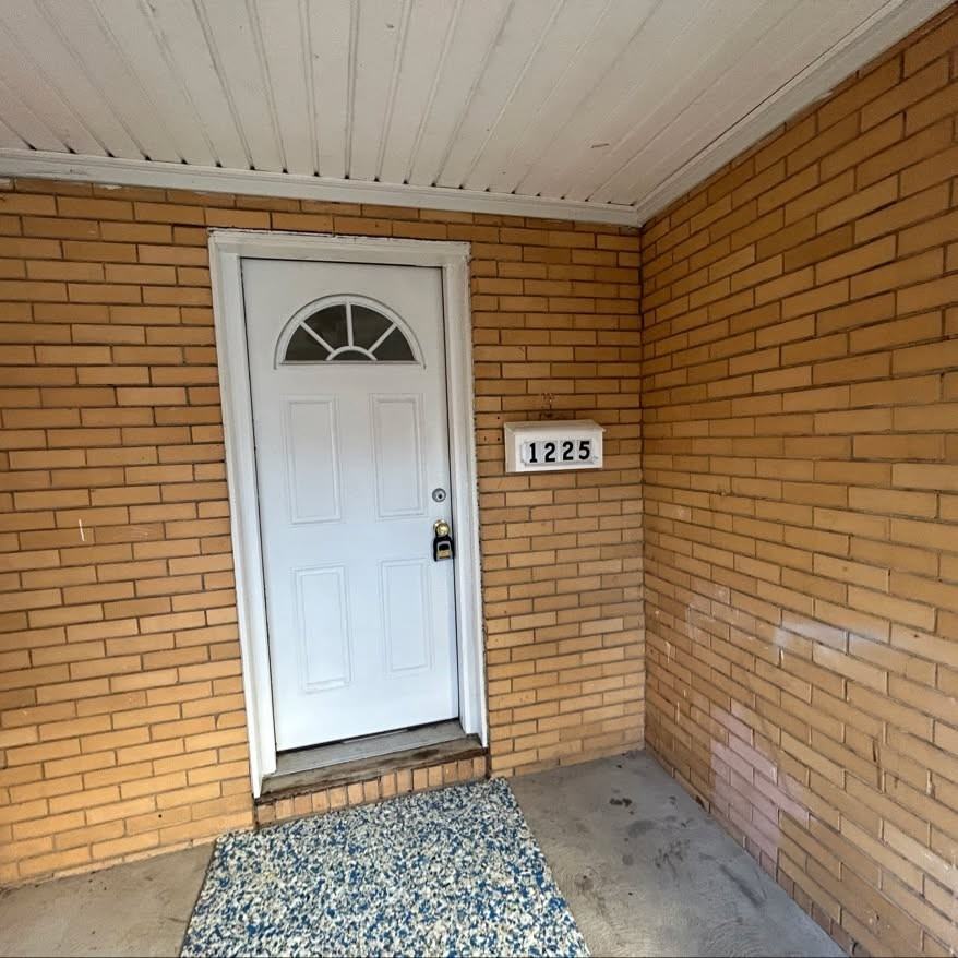 1225 Arnold St #1225 - Photo 4 of 9