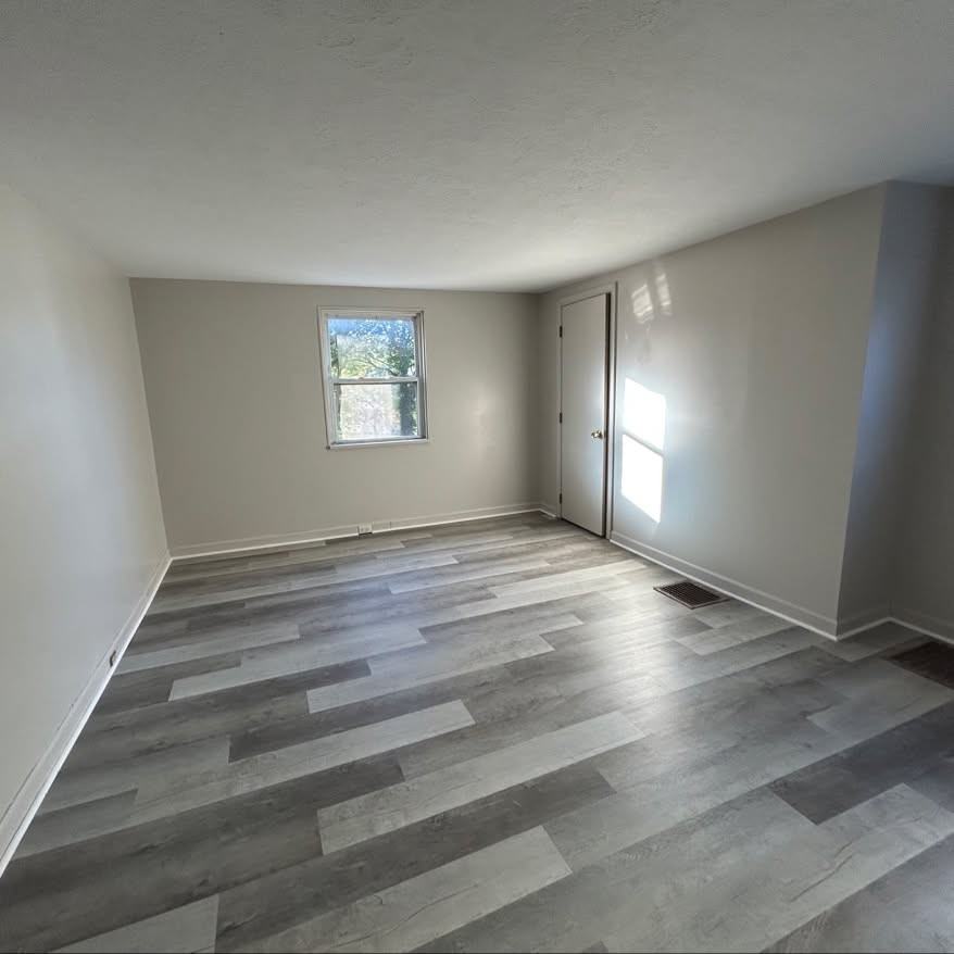 1225 Arnold St #1225 - Photo 7 of 9