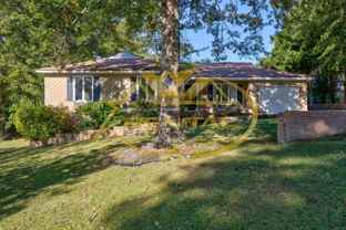 15 Oberon Pl #1 - Photo 1 of 1