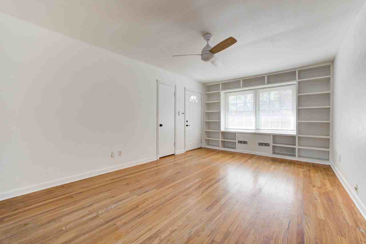 1209 Caddell Ln #1 - Photo 5 of 35