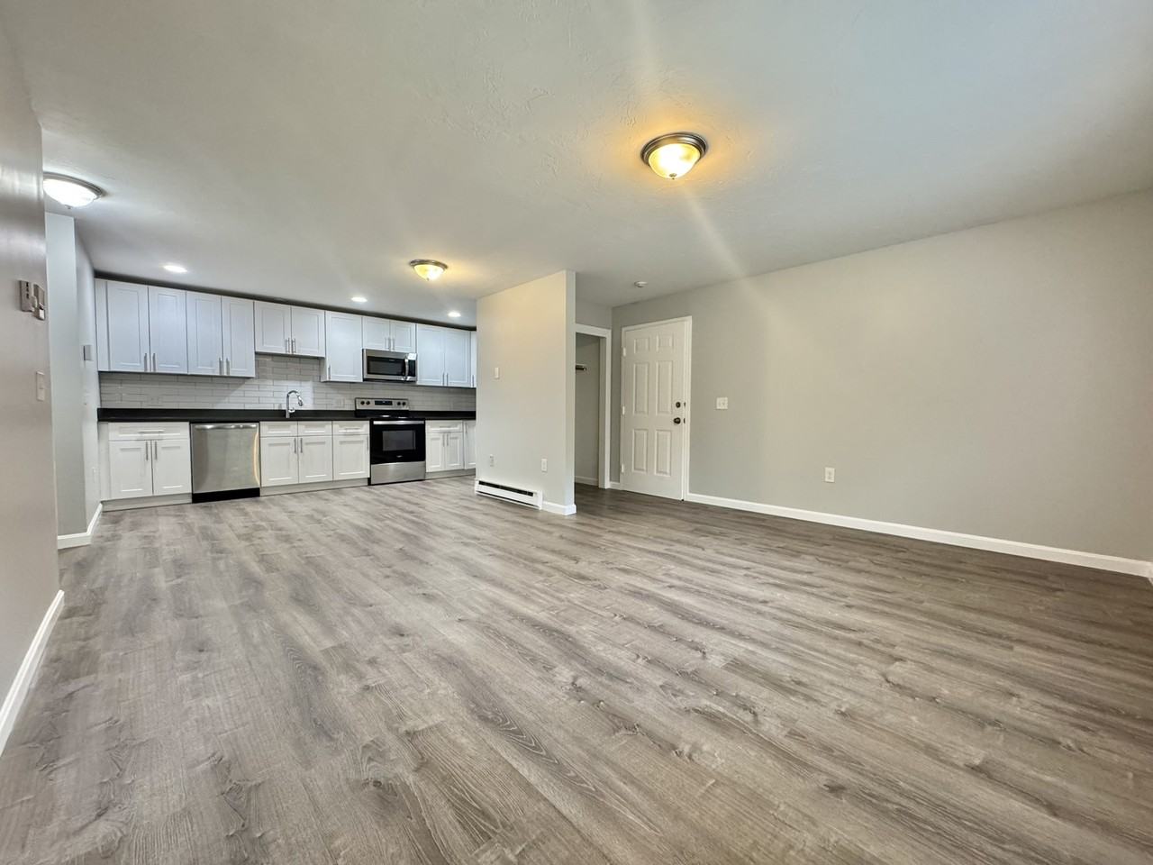 437 Sunderland RoadApt A #A - Photo 5 of 14