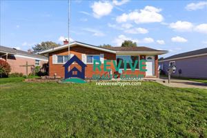 featured image of 7533 Oak St #1