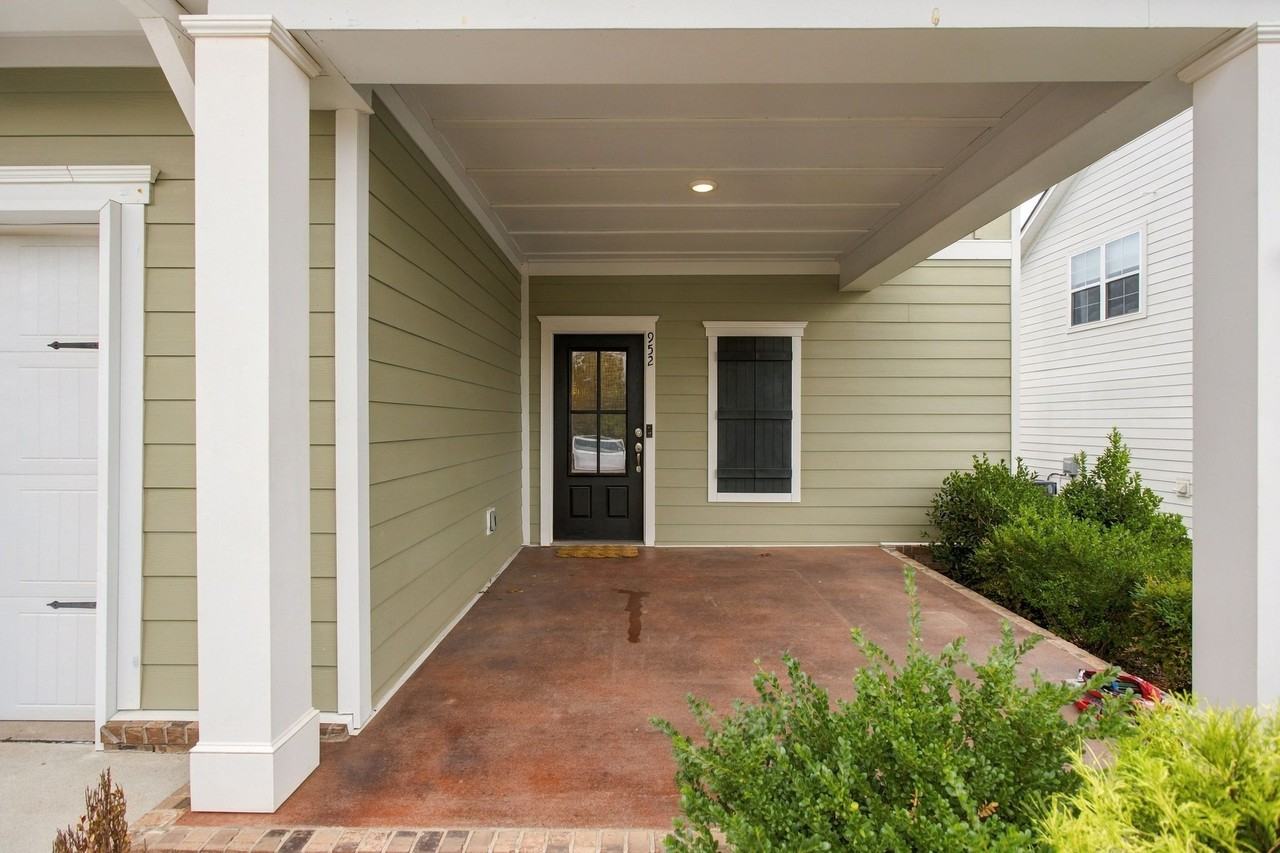 952 Carraway Ln #1 - Photo 4 of 47
