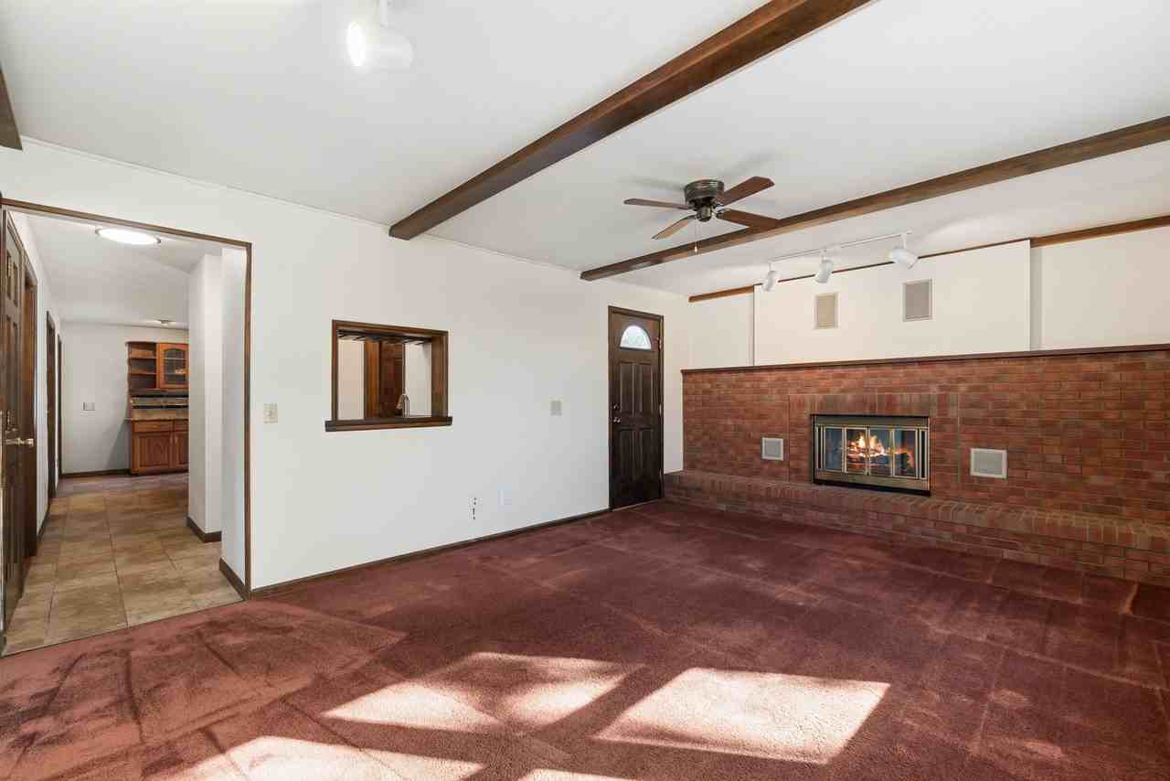 7404 Queen Cir #1 - Photo 5 of 36