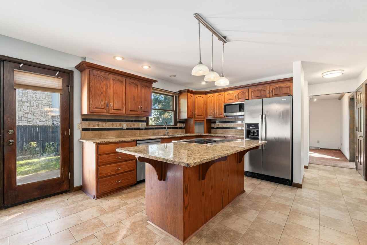 7404 Queen Cir #1 - Photo 7 of 36