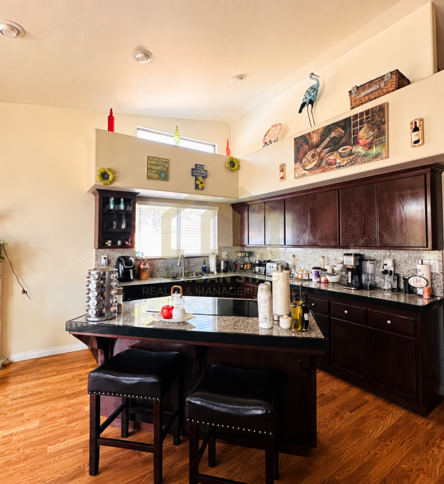 2605 Santa Barbara Dr #1 - Photo 4 of 18