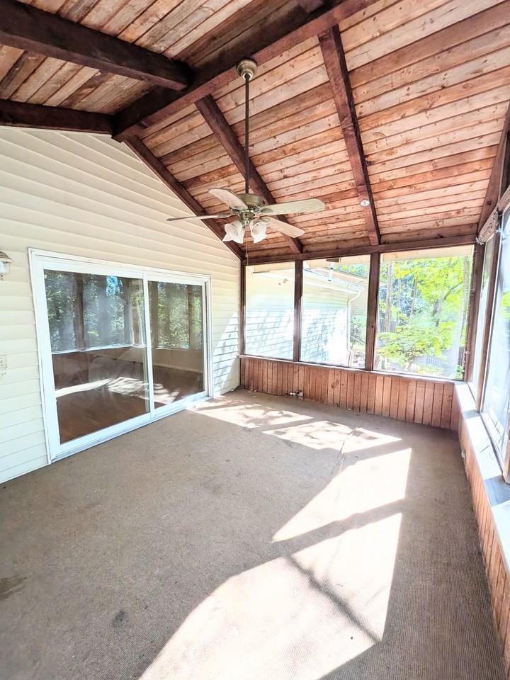 5584 Benton Woods Dr #1 - Photo 7 of 21