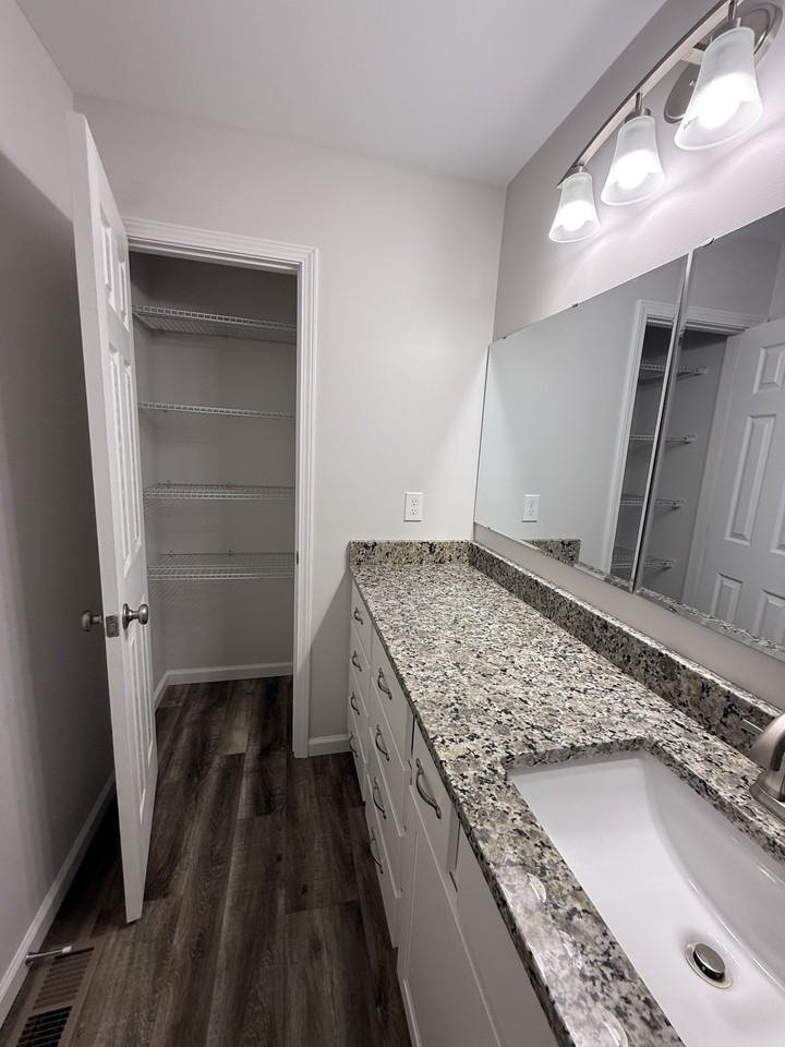 235 Pinehurst Way #235 - Photo 2 of 10