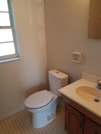 1222 Dewey Ave #10 - Photo 6 of 18