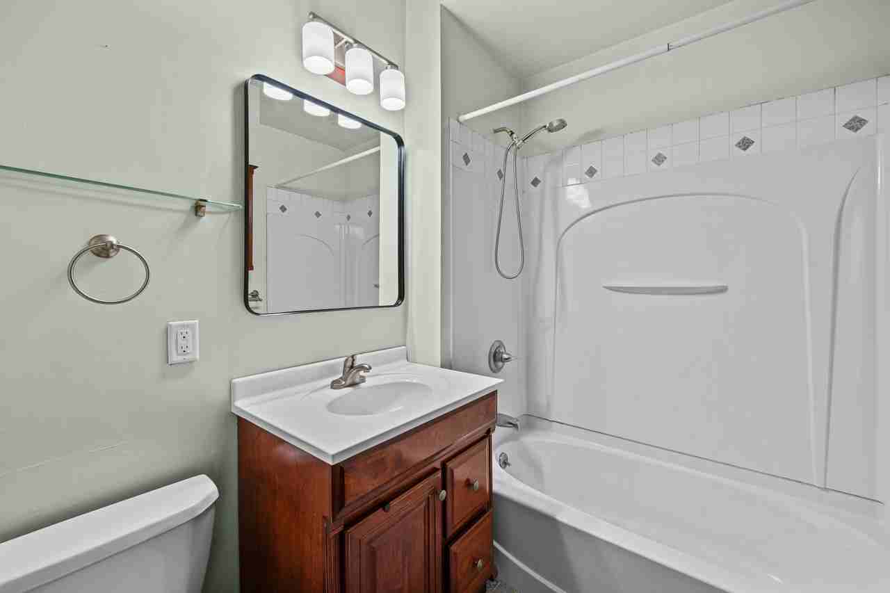 2728 E 18th St #1 - Photo 6 of 11