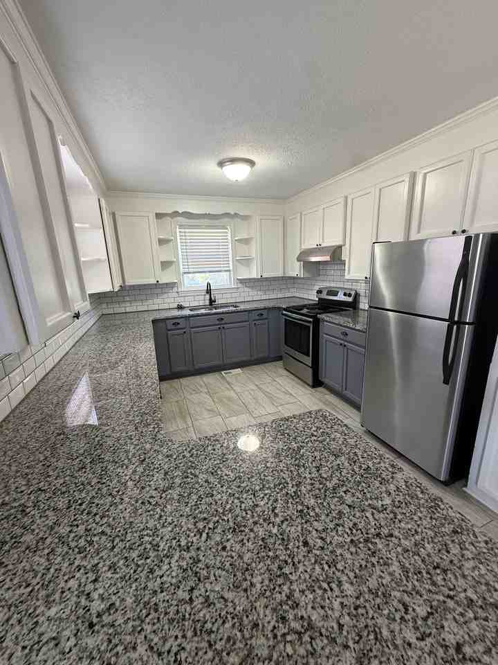 167 Central Dr #1 - Photo 7 of 9