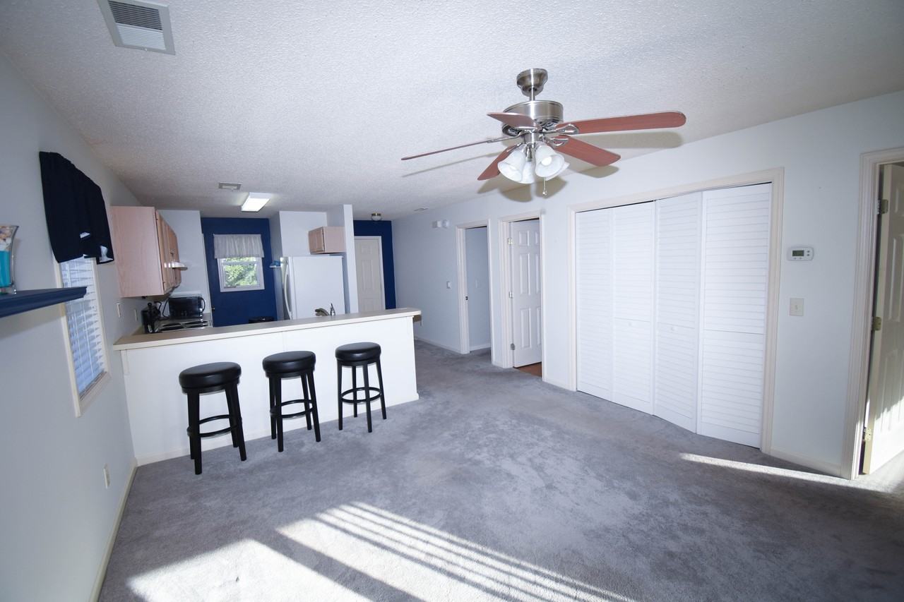 1230 White Tree Ln #N - Photo 4 of 37