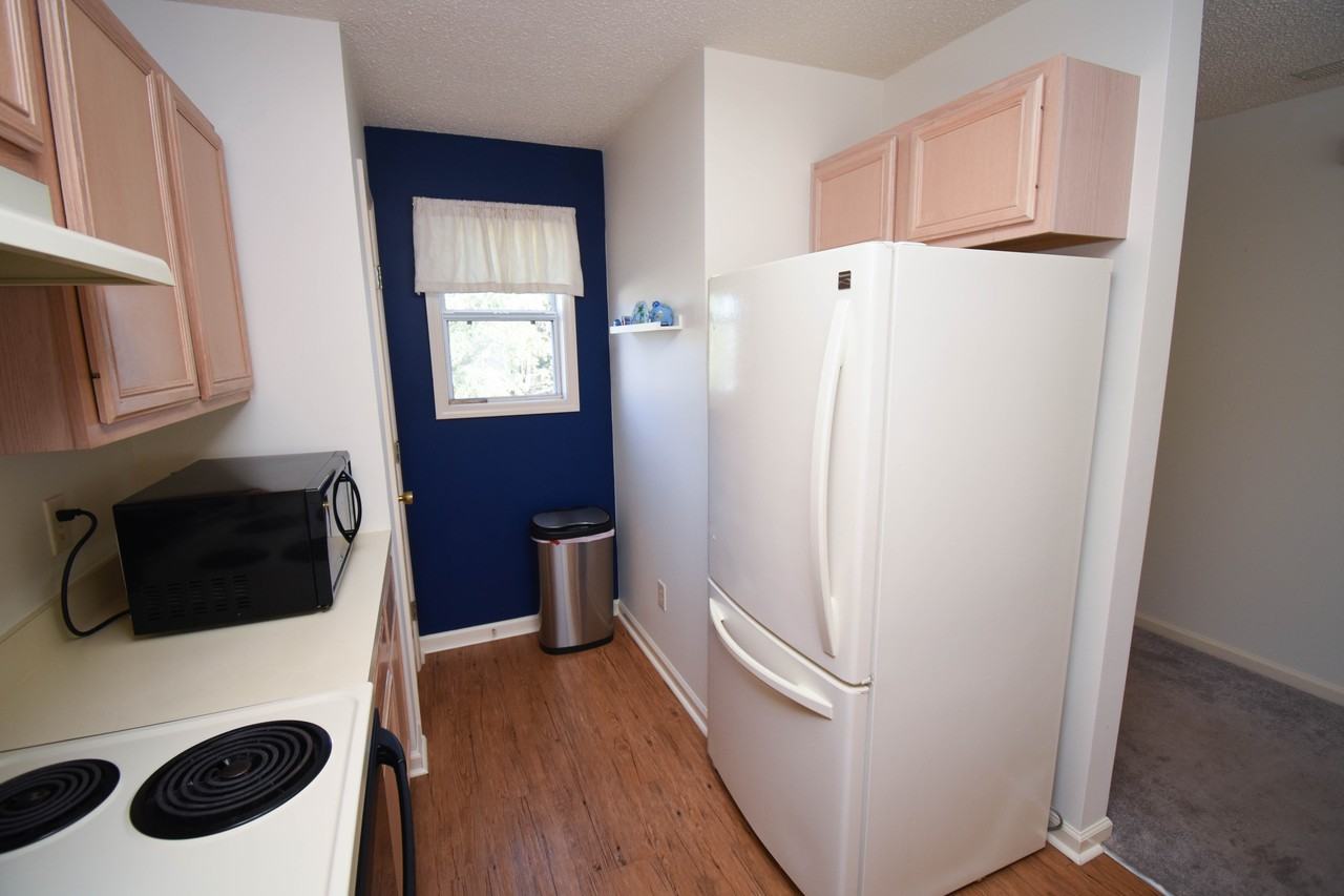1230 White Tree Ln #N - Photo 7 of 37