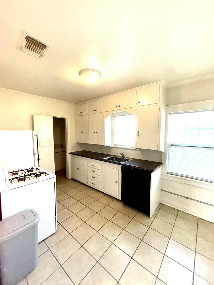 2505 22nd St Rear #REAR - Photo 5 of 21