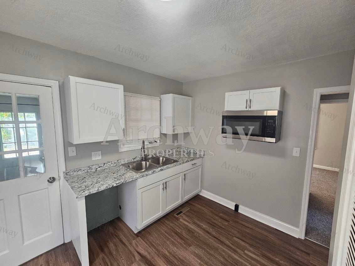 127 N Walnut St #NA - Photo 2 of 8