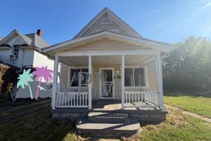 featured image of 322 Studebaker St #1