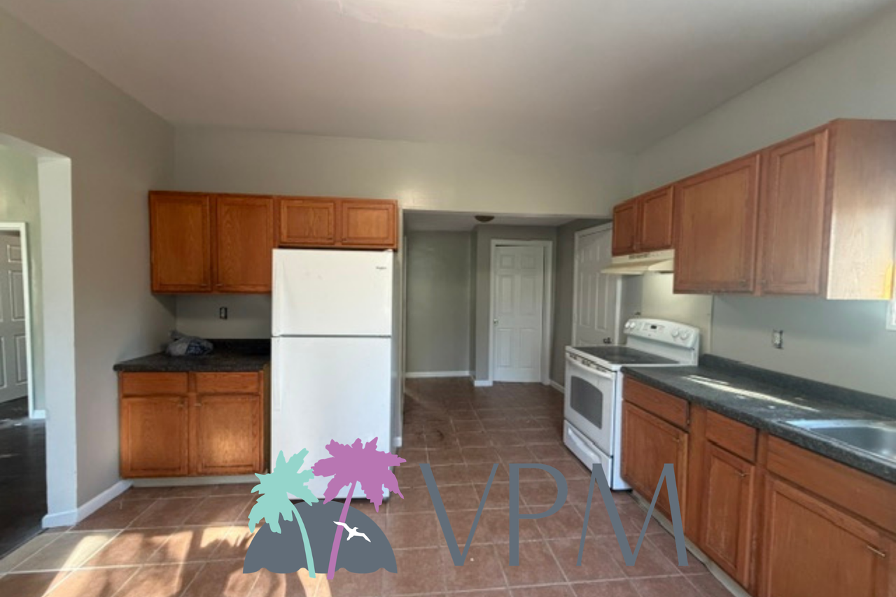 322 Studebaker St #1 - Photo 5 of 17
