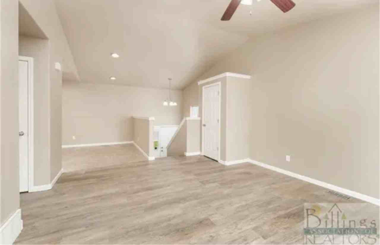 2208 10th Ave N - Photo 6 of 20