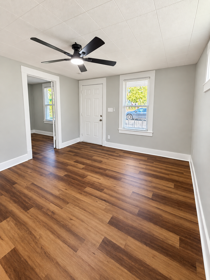 1012 Winkler Ave #1 - Photo 2 of 19
