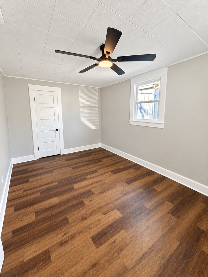 1012 Winkler Ave #1 - Photo 7 of 19