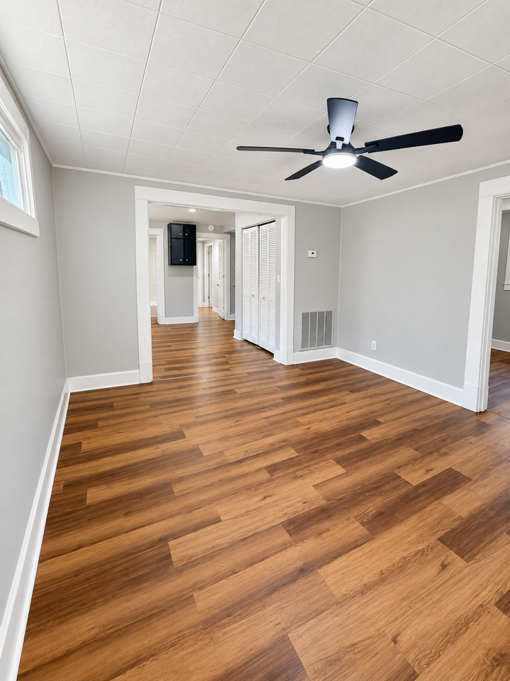 1012 Winkler Ave #1 - Photo 5 of 19