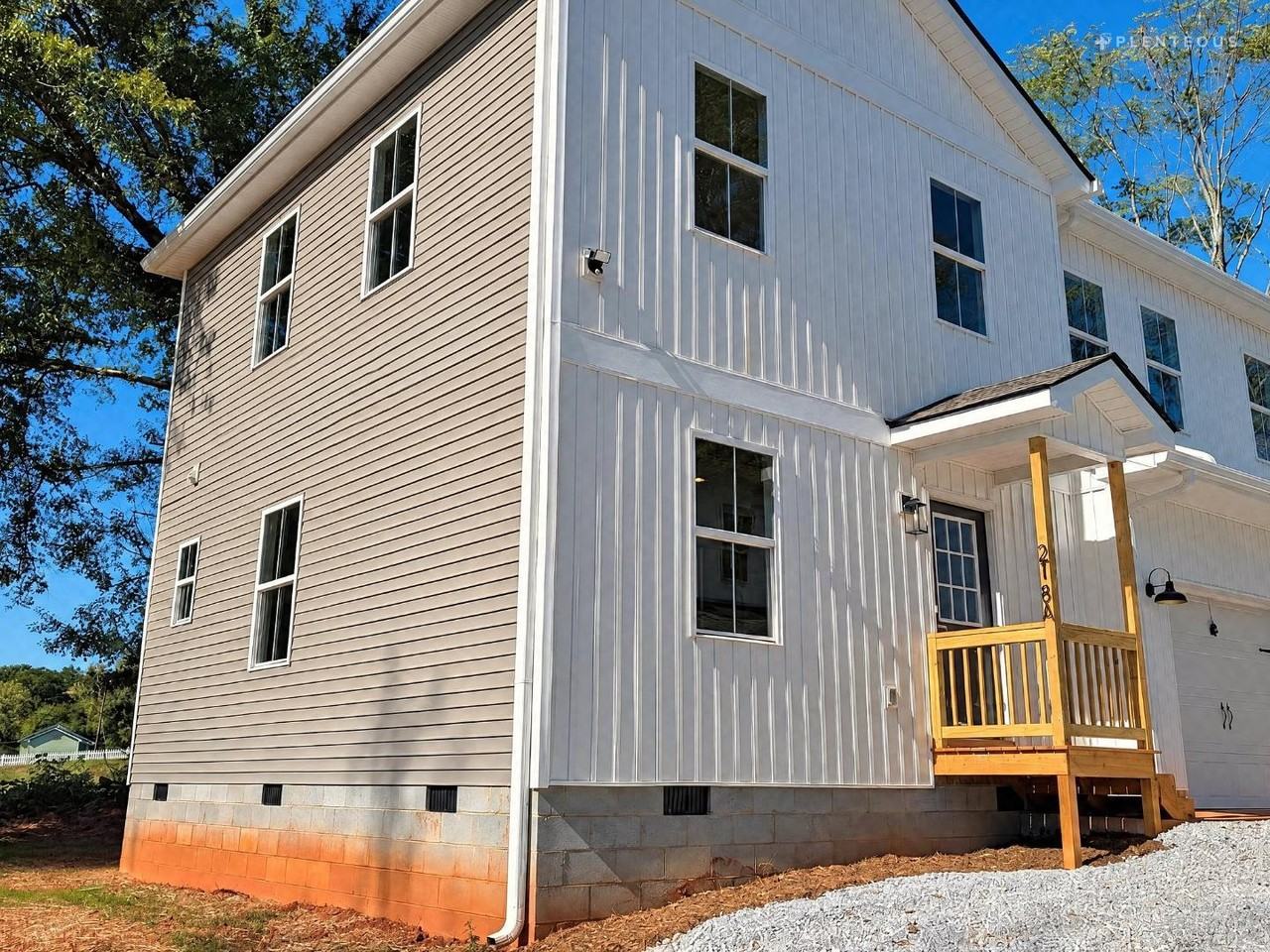218 Old Bleachery Rd - Photo 2 of 13