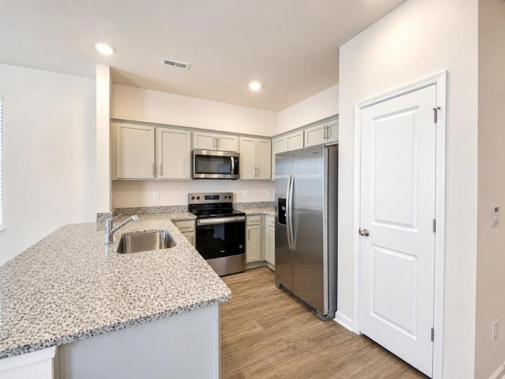 3404 Sedge DrApt 2 #2 - Photo 3 of 40
