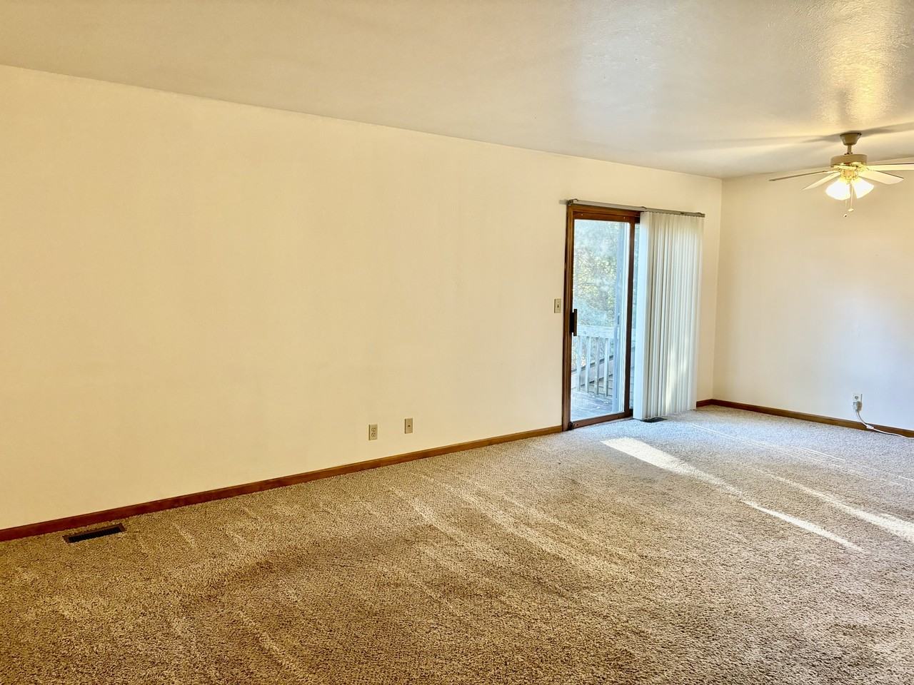 2696 Kragspough Ct #2696 - Photo 3 of 13