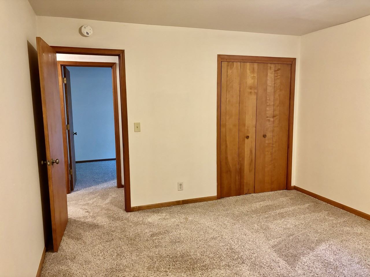 2696 Kragspough Ct #2696 - Photo 4 of 13