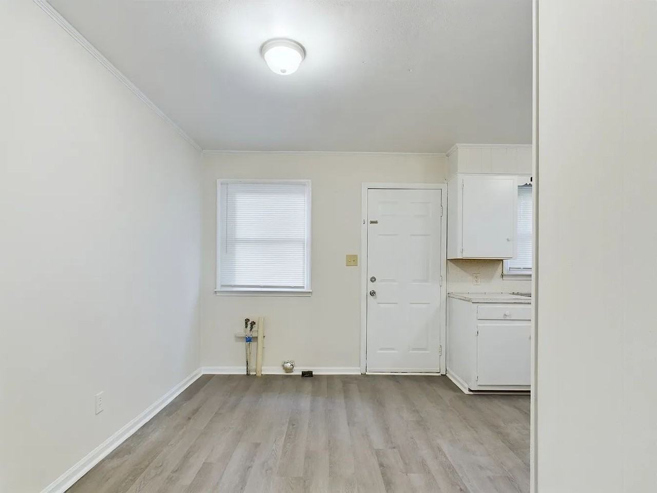 614 Eastview Dr - Photo 6 of 15