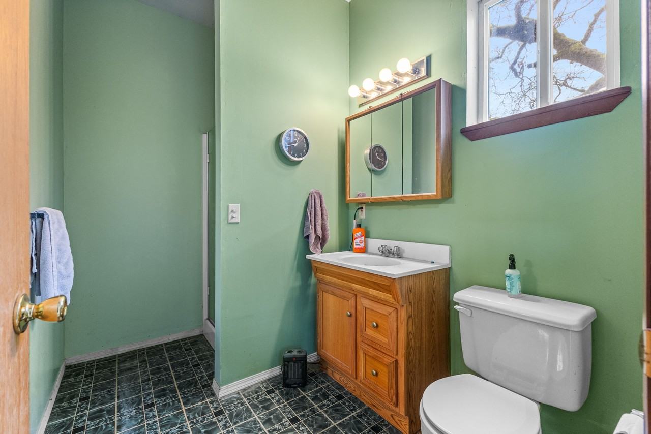 17576 Abiqua Rd Ne #1 - Photo 5 of 19