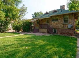 featured image of 843 17th St