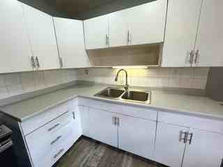417 S Lincoln Blvd - Photo 6 of 16