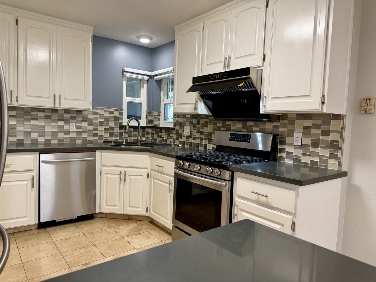 922 Kennard Way #1 - Photo 5 of 18