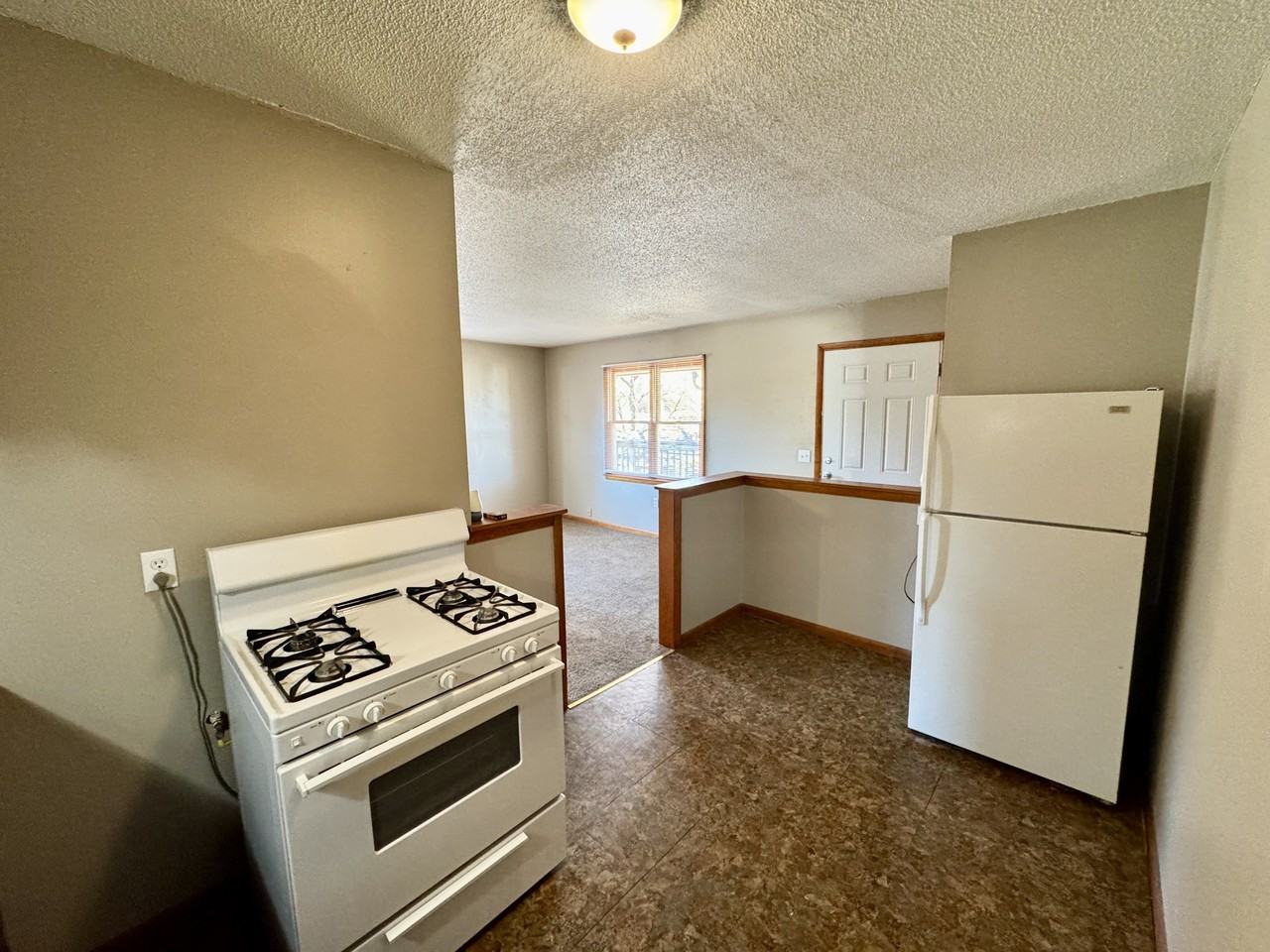 414 N Mulberry St #A - Photo 6 of 7