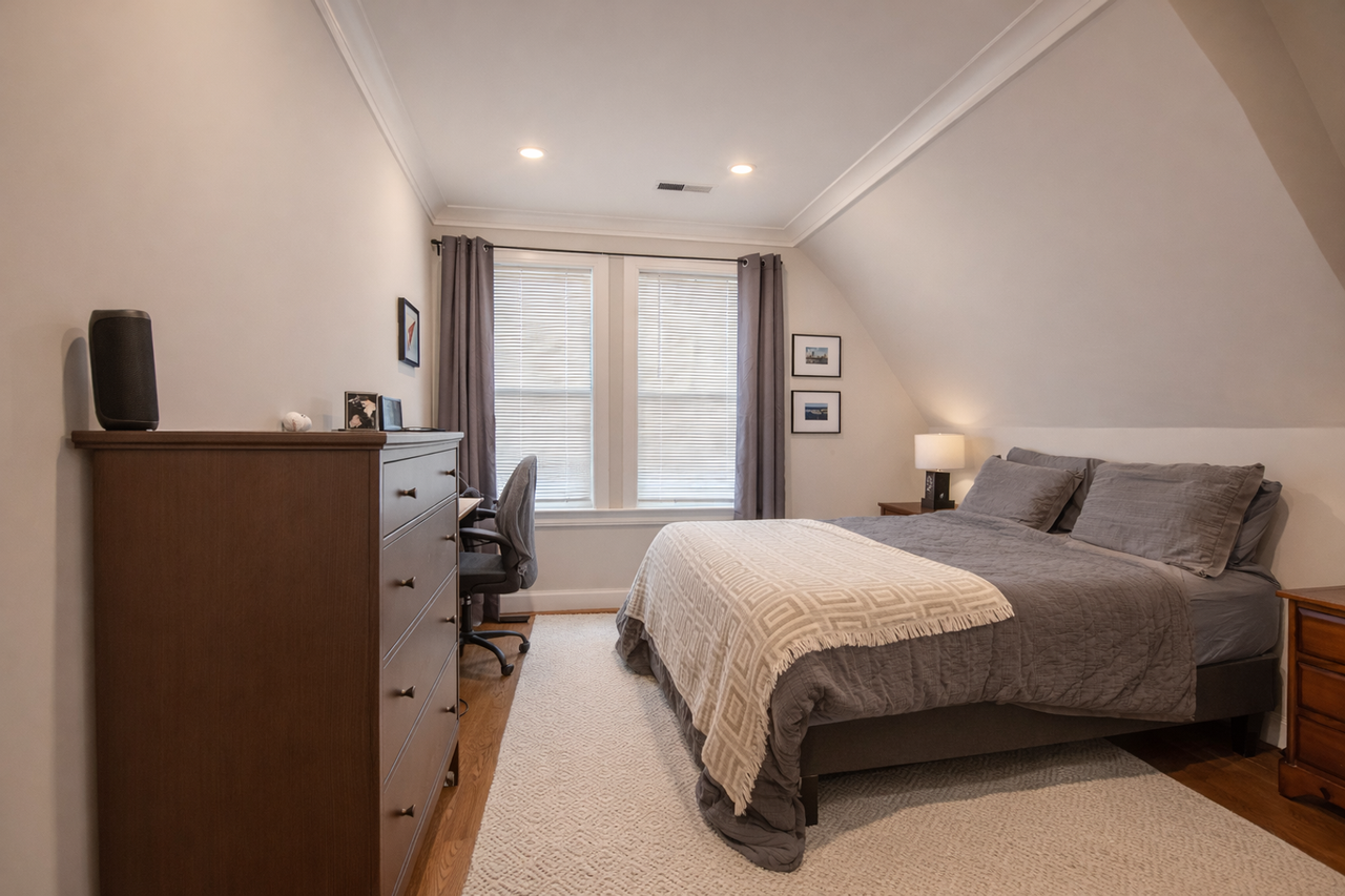 43 Quint Ave - Photo 3 of 13