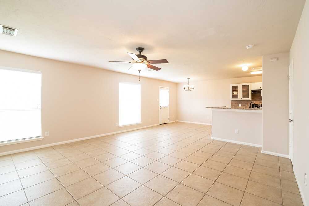 6742 Highwind Bend Ln - Photo 3 of 16