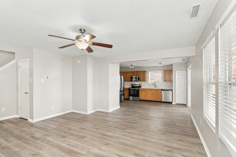 708 Wheatgrass Dr - Photo 7 of 17