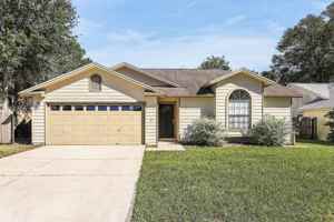 featured image of 8026 Fleur De Lis Dr