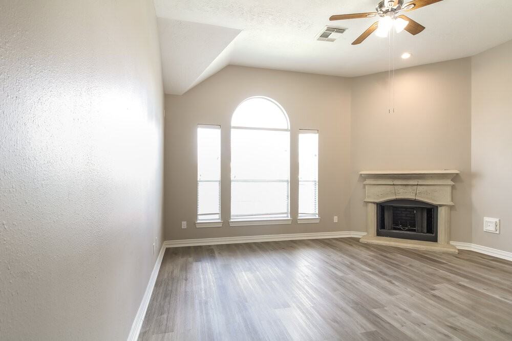 2906 Coral Rocks Ct - Photo 6 of 17
