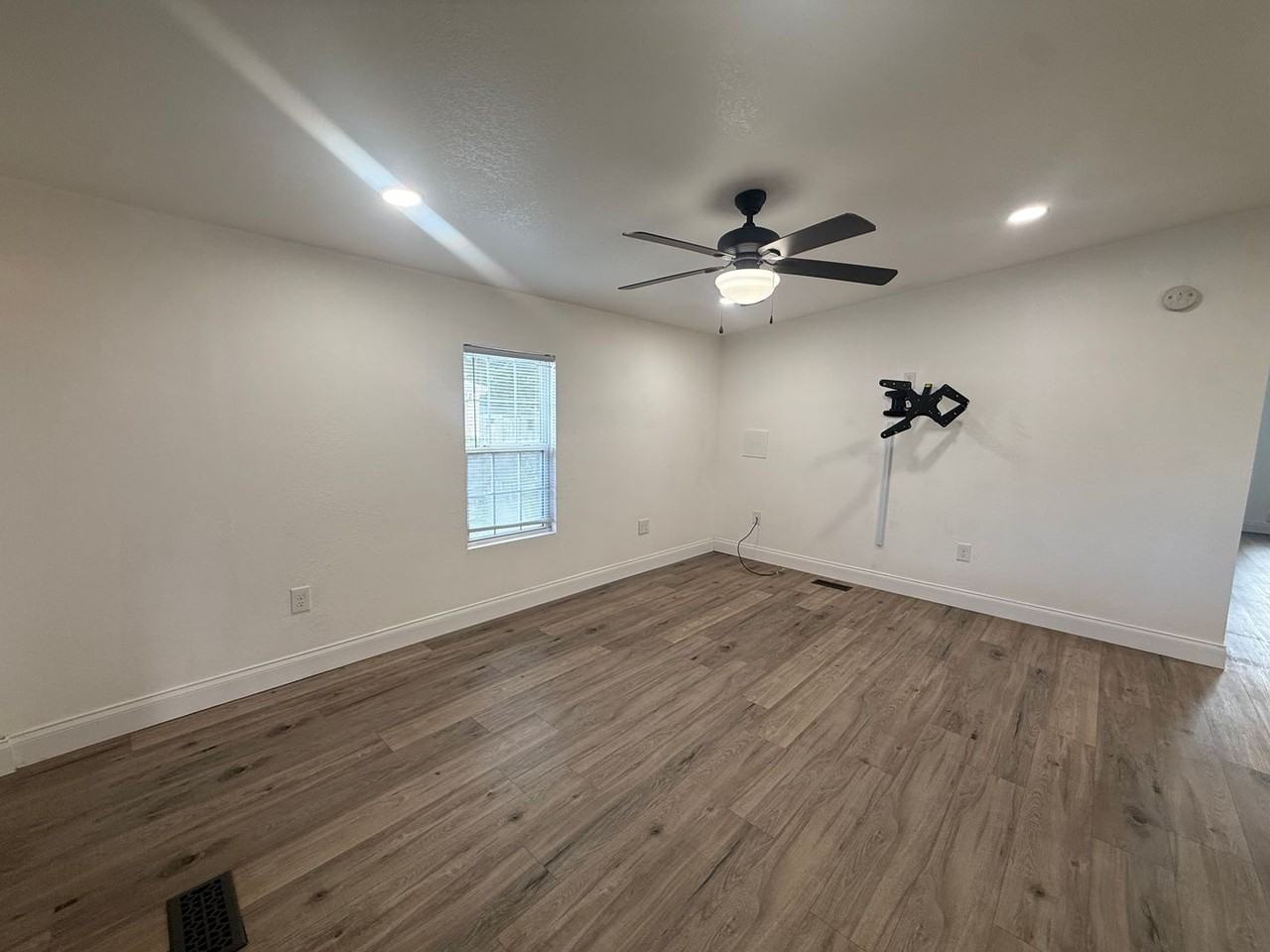 10084 Se 126th Pl - Photo 4 of 19