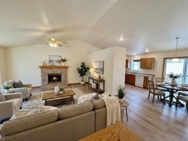 featured image of 348 Albion Way