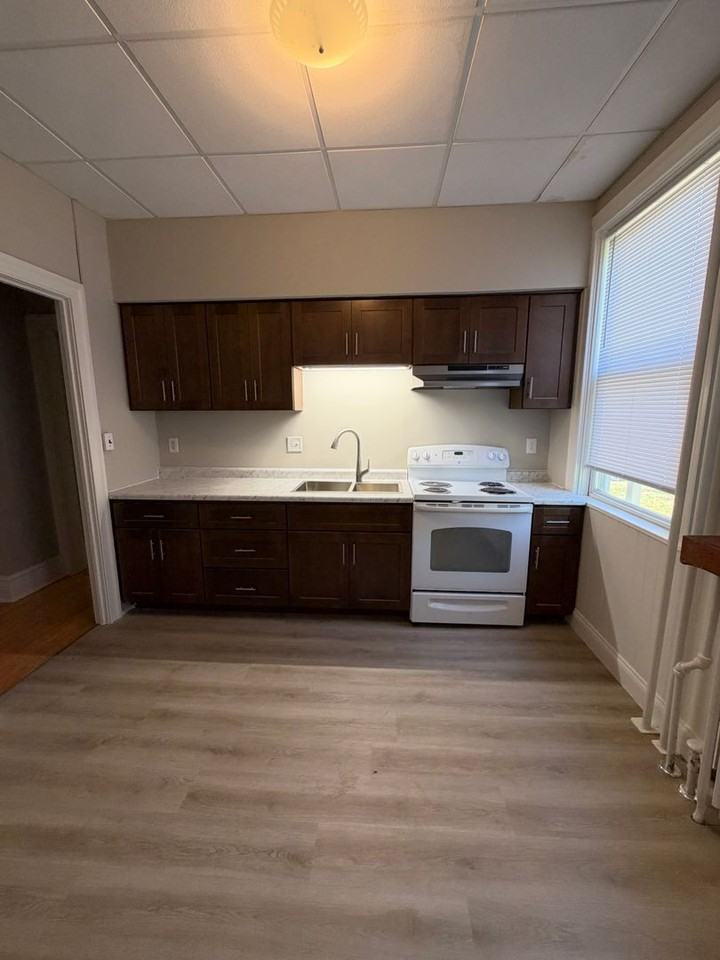 1531 Jefferson St - Photo 4 of 27