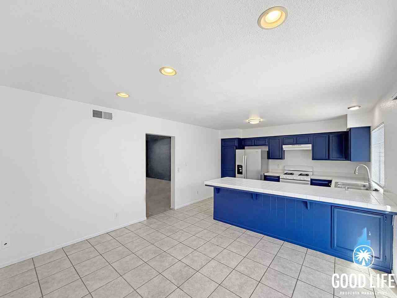 3033 Via Sabinas - Photo 4 of 30