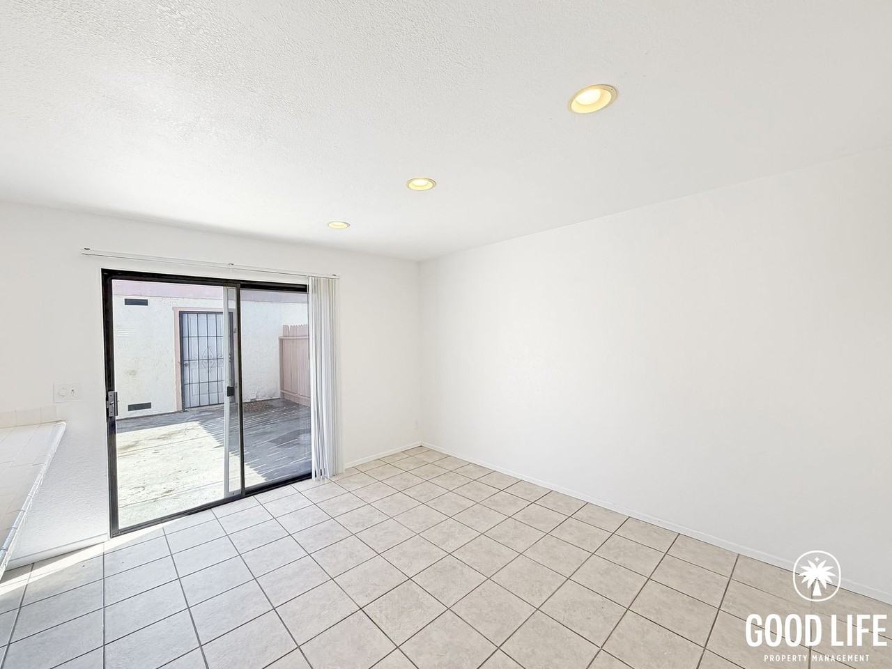 3033 Via Sabinas - Photo 5 of 30