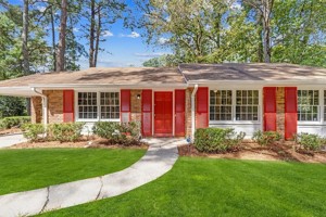 featured image of 3201 Beech Dr