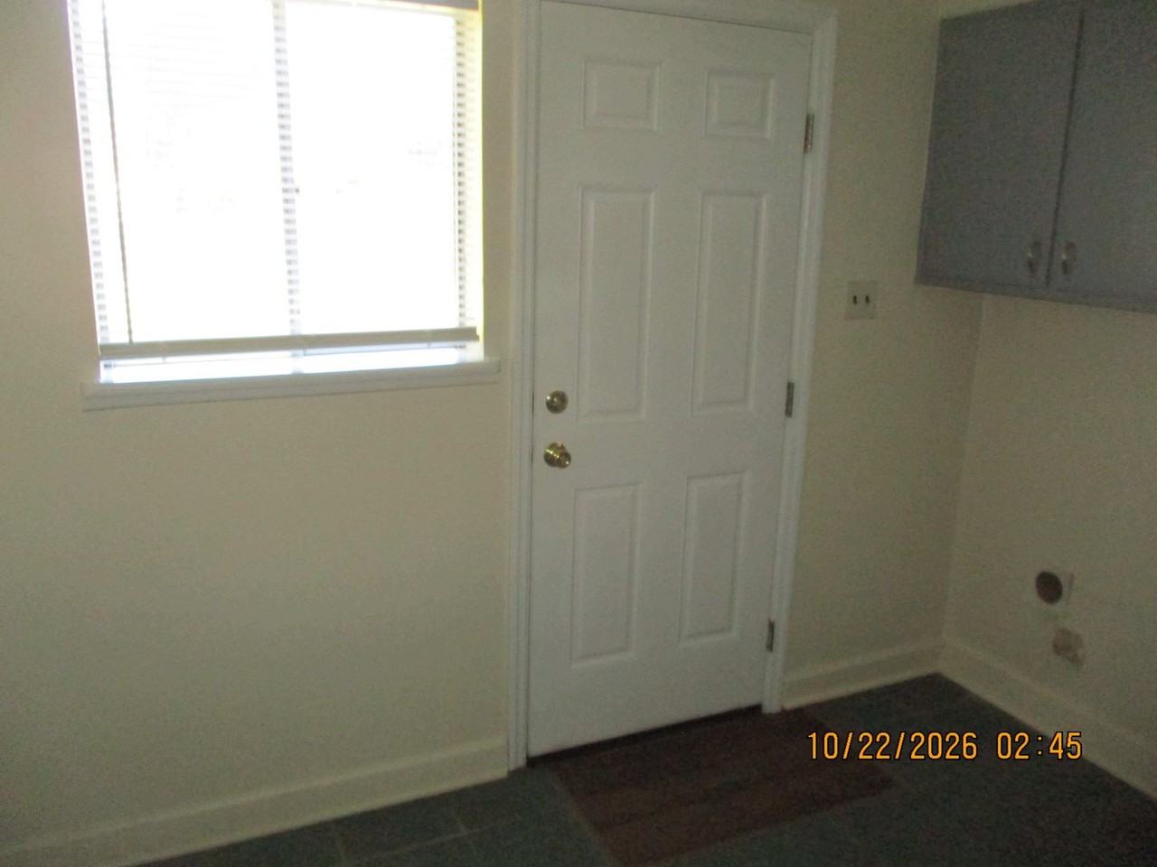 1904 S Riverview Cir - Photo 7 of 10